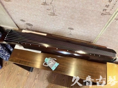 平顶山市●久音古琴  ●今日推荐  [高级演奏仲尼式]